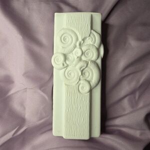 Vintage Kaiser Seashell Motif Vase